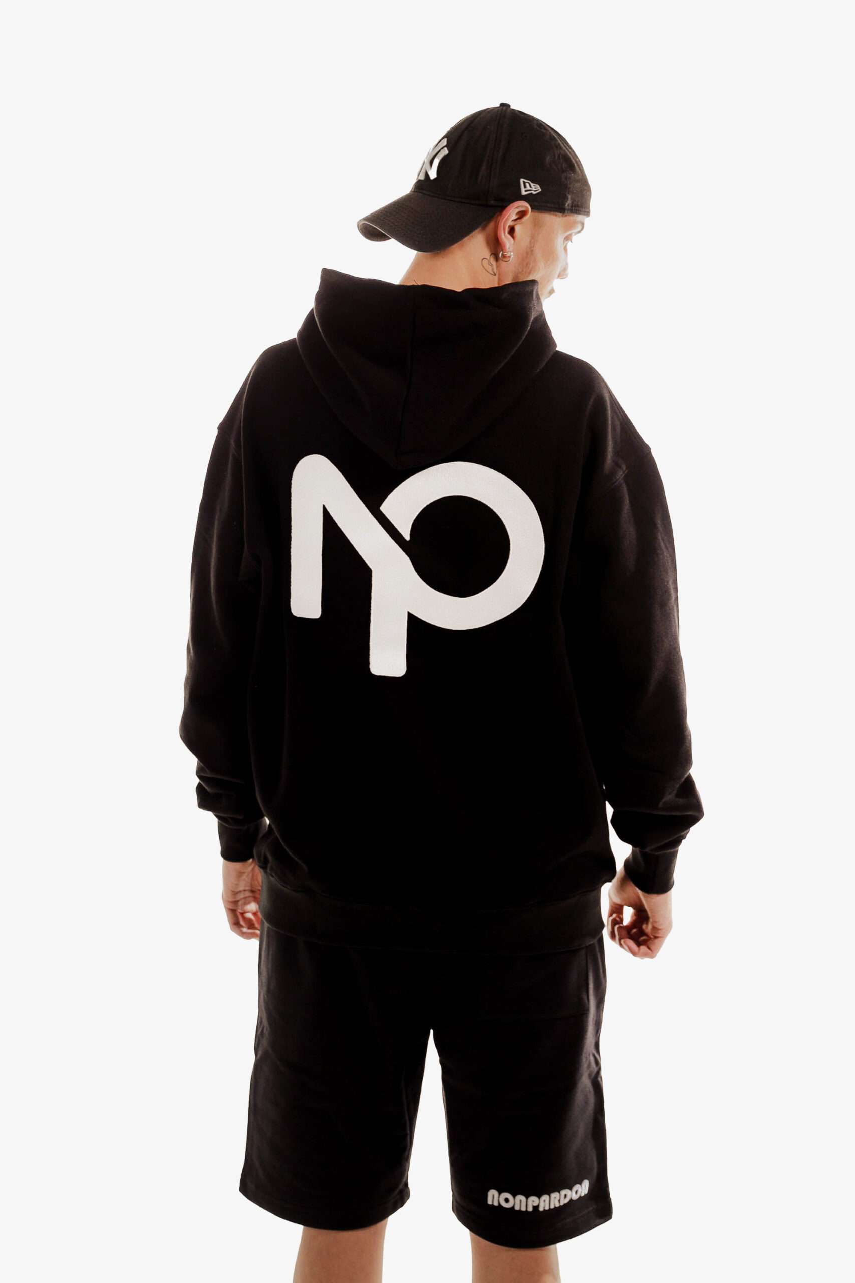 NonPardon Basic Logo Hoodie – UNISEX – Black
